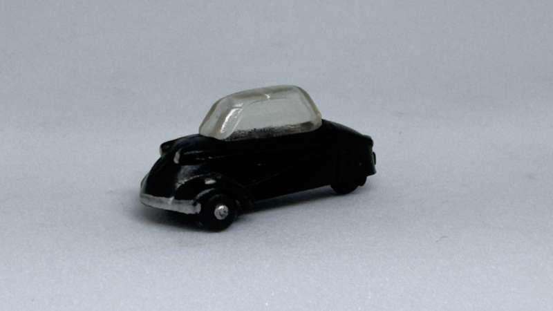 Isetta ( 1 missing Wheel)