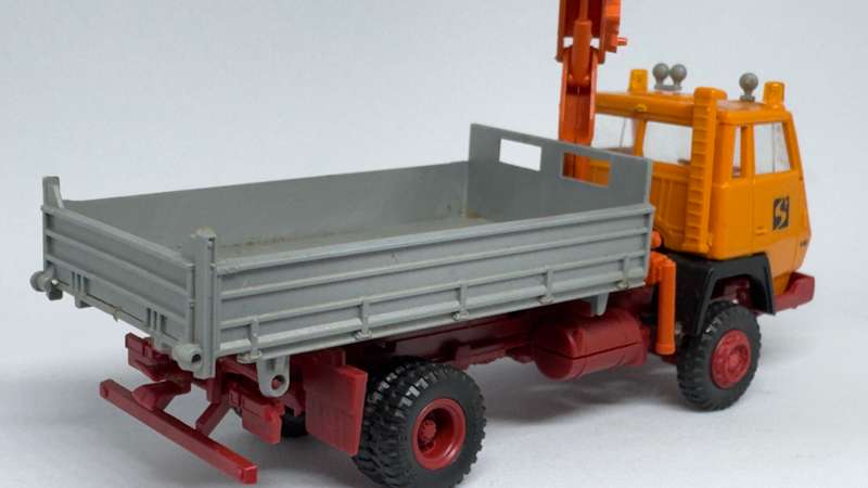 Crane Truck