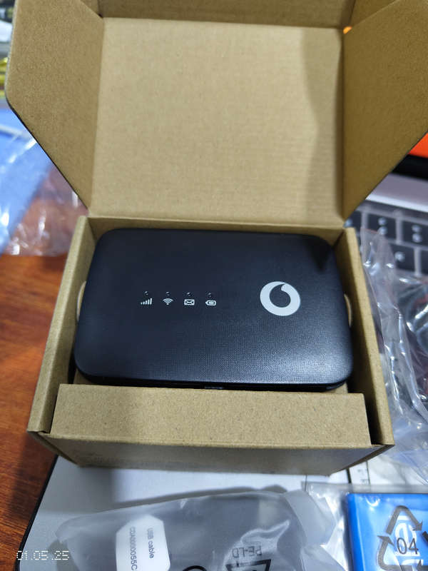 Vodafone R219t  4G mobile wi-fi router All network