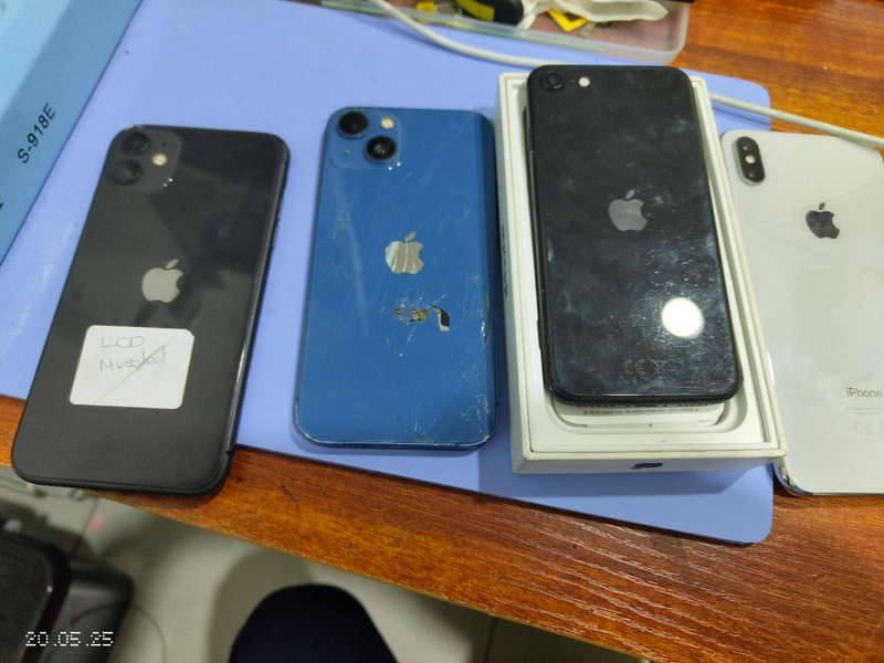 mix salvage iphones as is