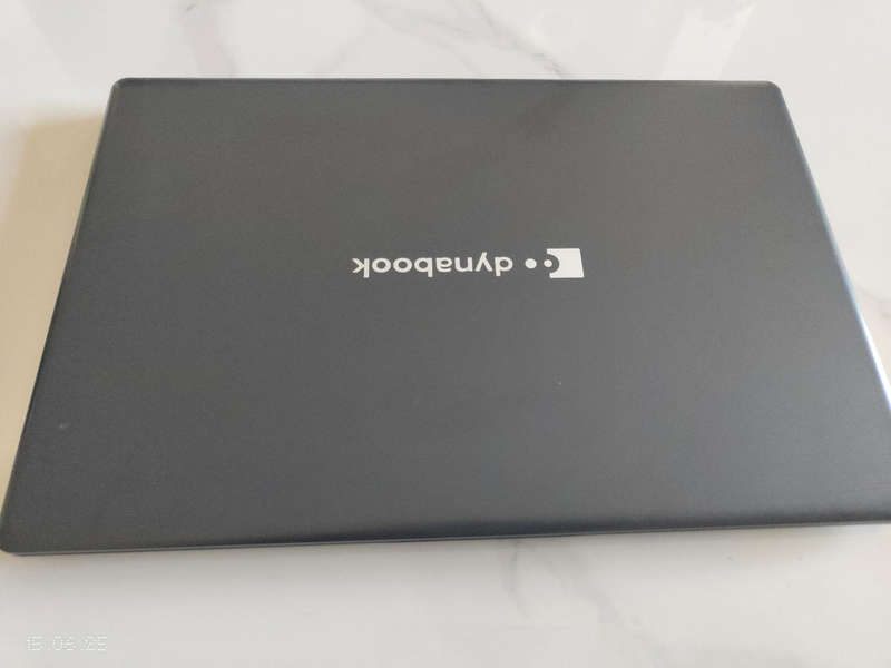 Toshiba dynabook 10th gen core i5 512SSD/8GB