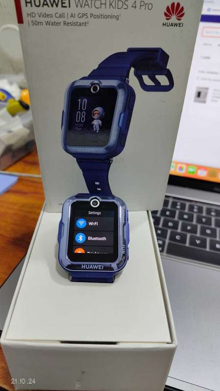 Huawei watch kids 4 pro Blue colour