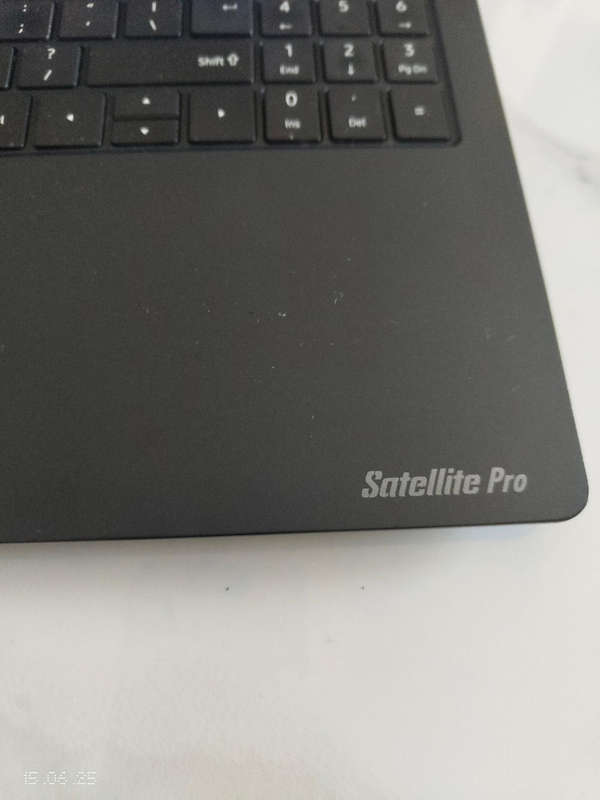 Toshiba dynabook 10th gen core i5 512SSD/8GB