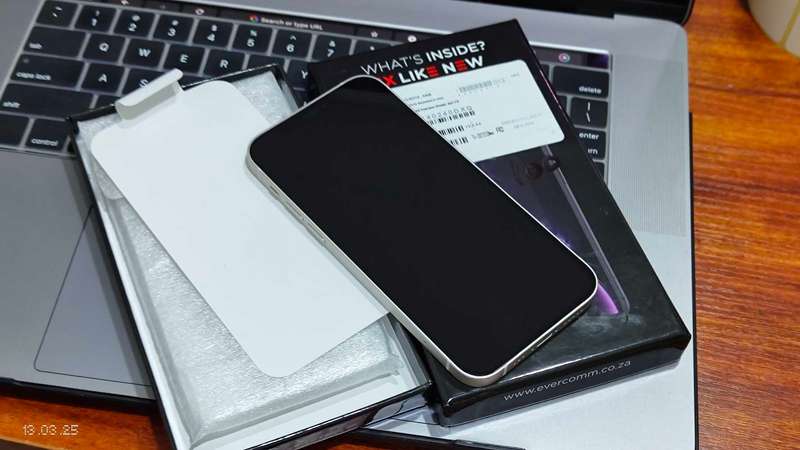 iPhone 12 64gb white colour