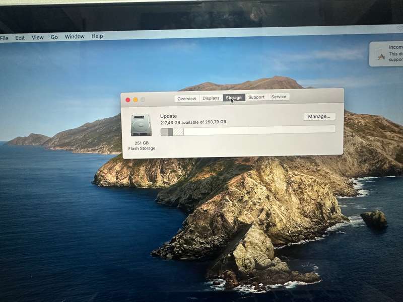 macbook pro 15" 2015  core i7 year model (Pre owned)