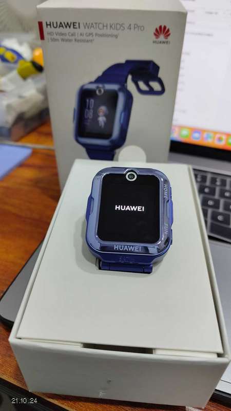 Huawei watch kids 4 pro Blue colour