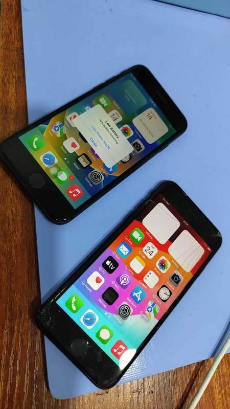 Mix iPhone devices (As is) iPhone 7, and xr (Pre owned)