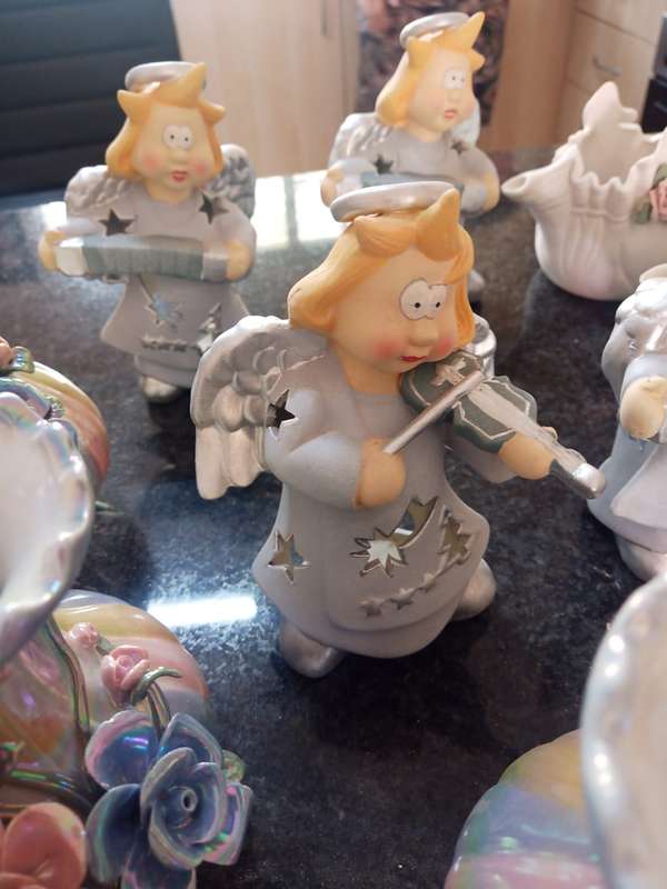 Huge lot of  porcelain figurines as a lot one bid for all