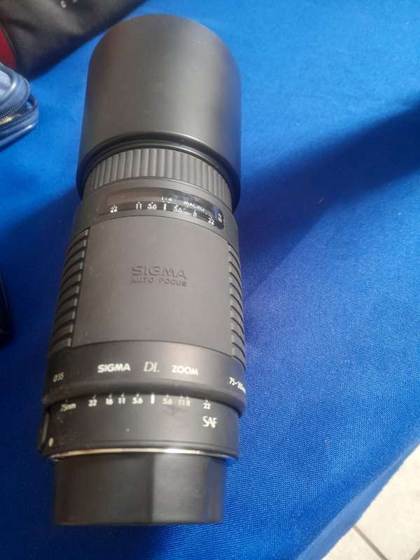 Sigma 75-300 mm 1/4-5.6 DL for Canon