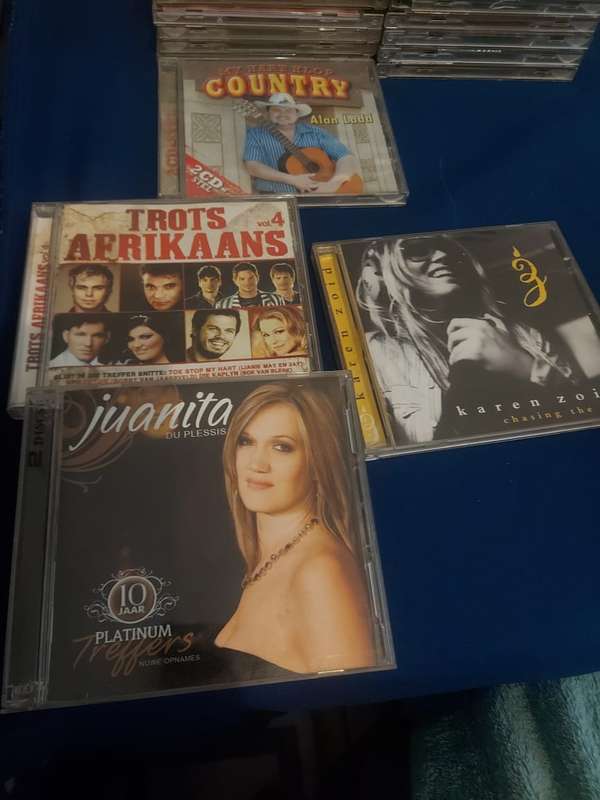 Reduced to clear  85 Afrikaanse CD Bargain Lot Used Condition Bid for the lot