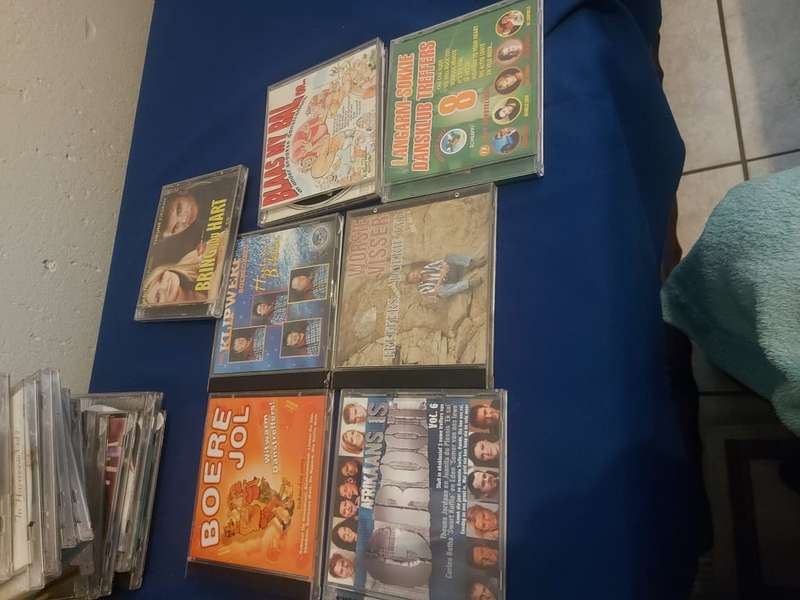 Reduced to clear  85 Afrikaanse CD Bargain Lot Used Condition Bid for the lot
