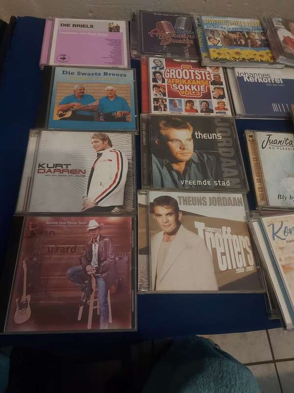 Reduced to clear  85 Afrikaanse CD Bargain Lot Used Condition Bid for the lot