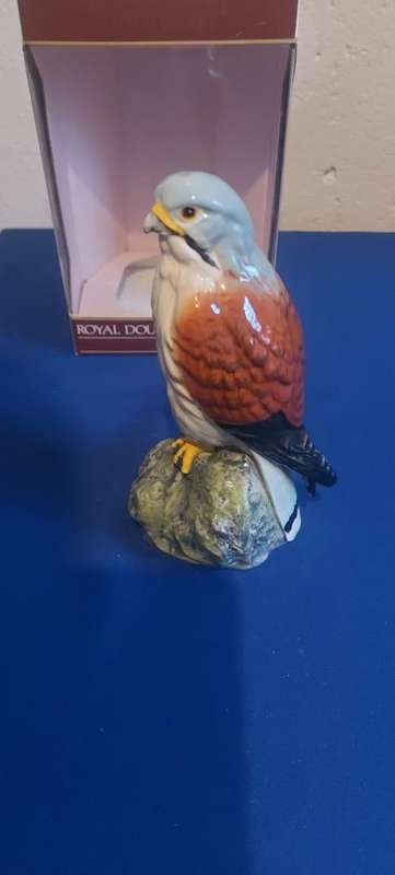 Royal Doulton Osprex  Whyte & Mackay Decanter  A series of Scottish Birds of Prey.
