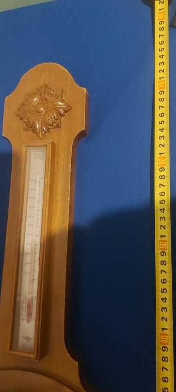This vintage barometer thermometer
