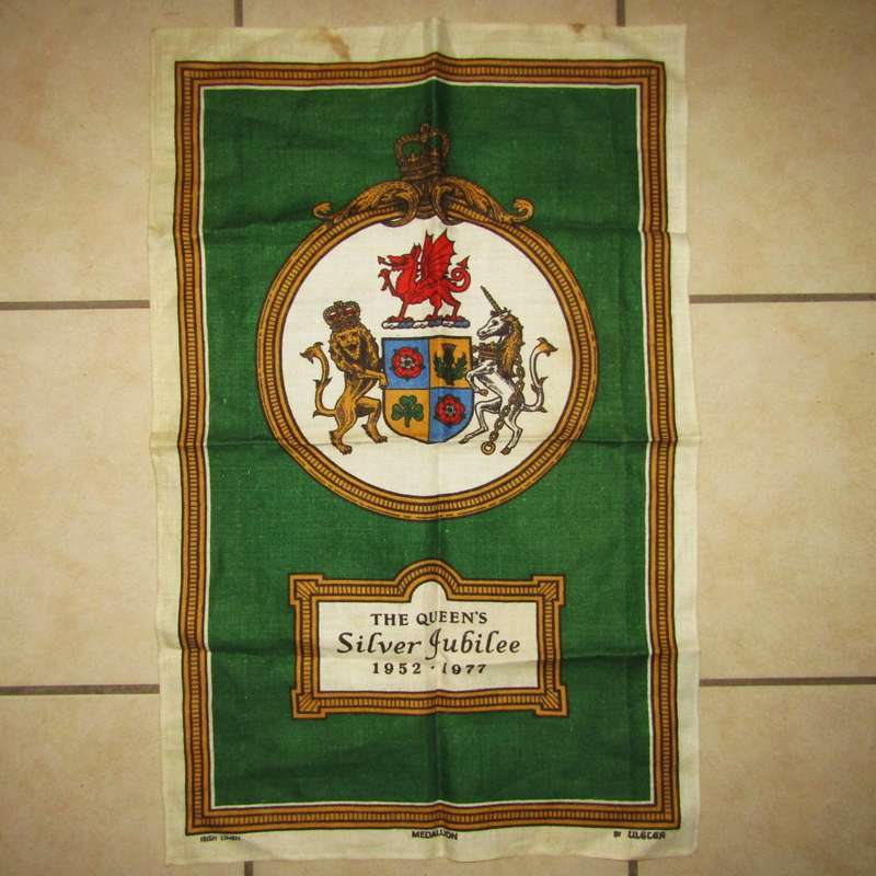 1977 The Queen's Silver Jubilee Cloth Banner