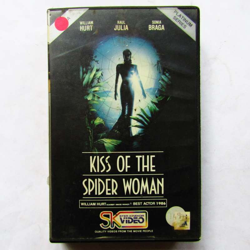 Kiss of the Spider Woman - Movie VHS Tape (1988)