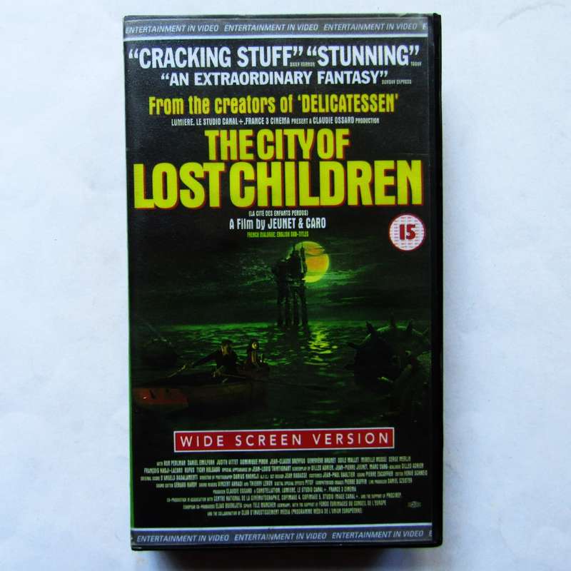 The City of Lost Children - Movie VHS Tape (1995)