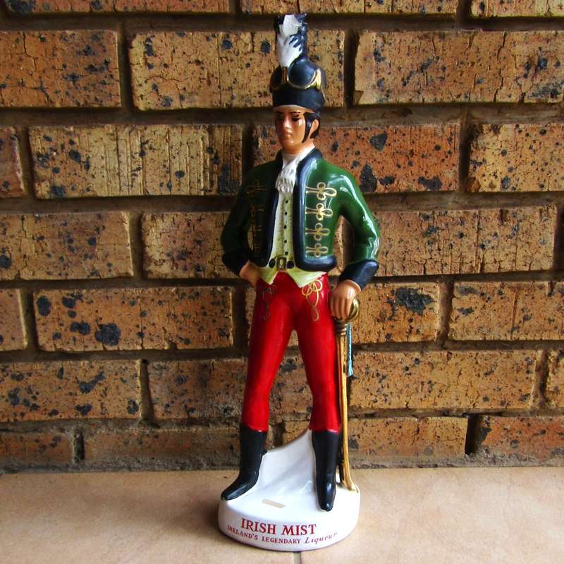 Large Old Irish Mist Liqueur Ceramic Advertising Figure
