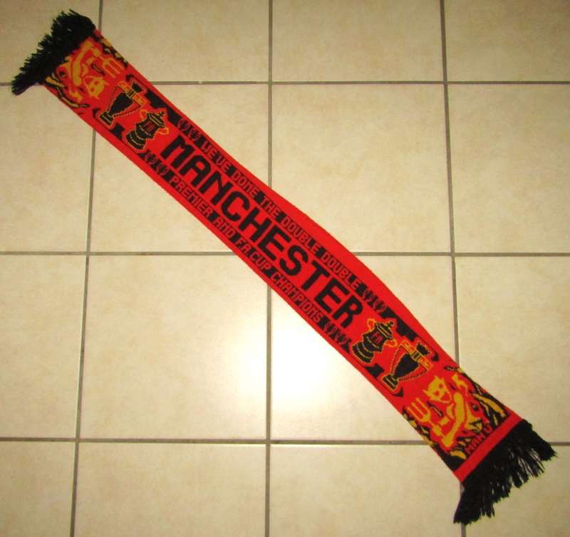 Old Manchester United Premier and FA Cup Champions Scarf