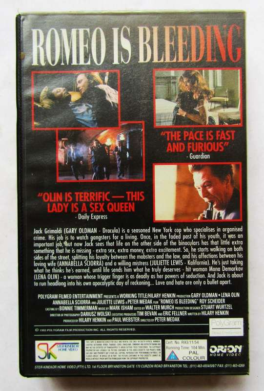 Romeo Is Bleeding - Movie VHS Tape (1993)