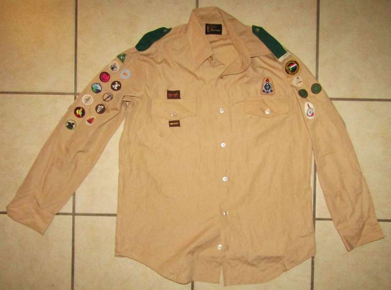 Old Transvaalse Voortrekkers Shirt with 26 Badges