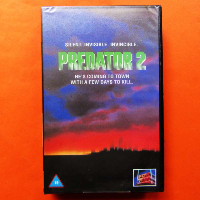Predator 2 - Movie VHS Tape (1994)