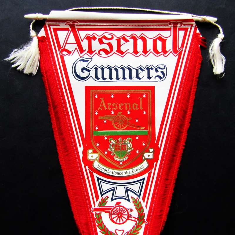 1982 Arsenal Football Club Pennant Flag
