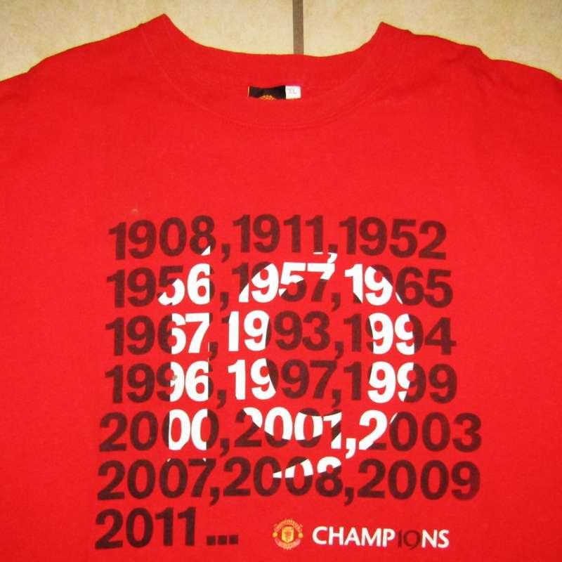 2011 Champions Manchester United Football Shirt - XL Size