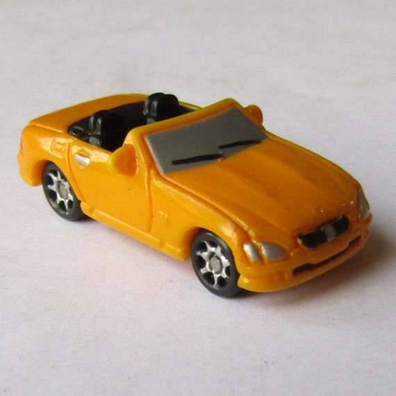 1997 Hot Wheels Micro Machine Size Sports Car