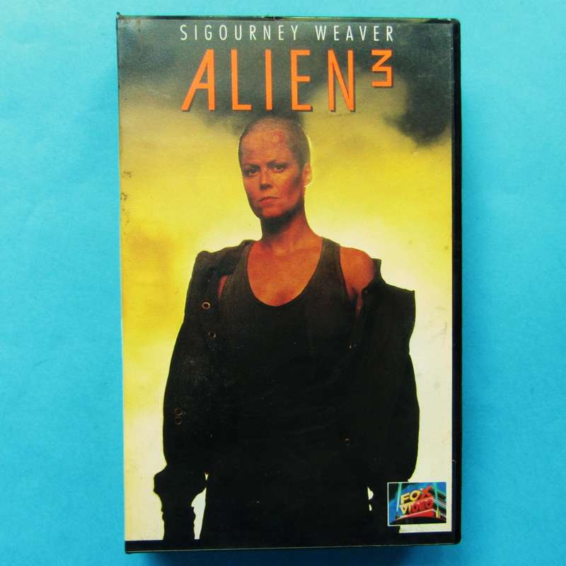 Alien 3 - Sigourney Weaver - Movie VHS Tape (1995)