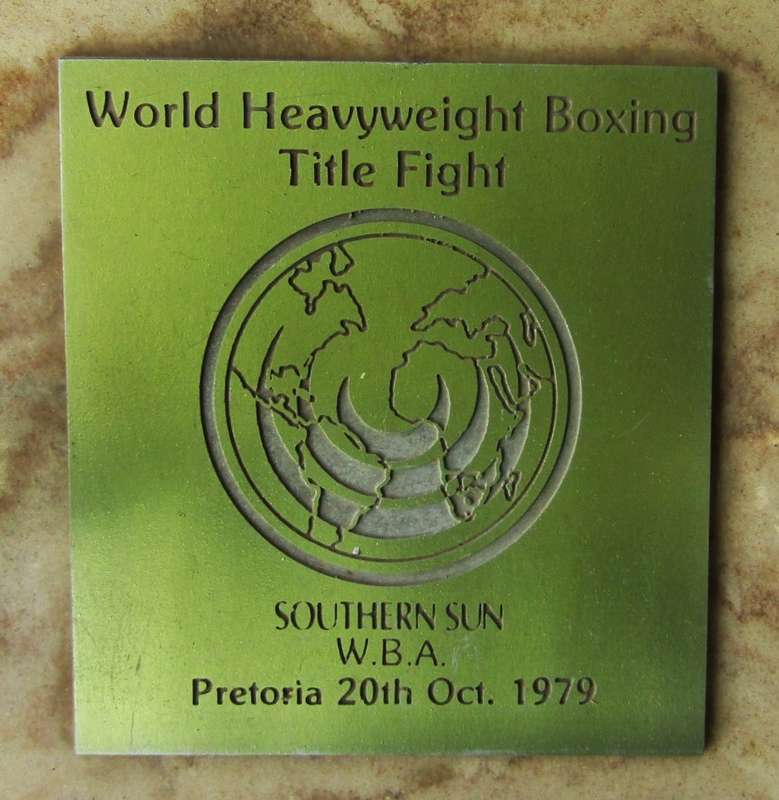 1979 Gerrie Coetzee vs Big John Tate - Signature Boxing Display