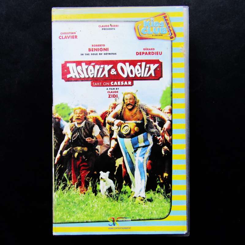 Asterix & Obelix Take on Ceasar - Movie VHS Tape (2000)