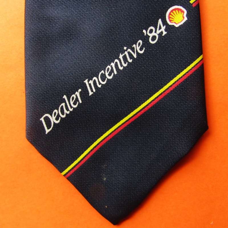 1984 Shell Neck Tie