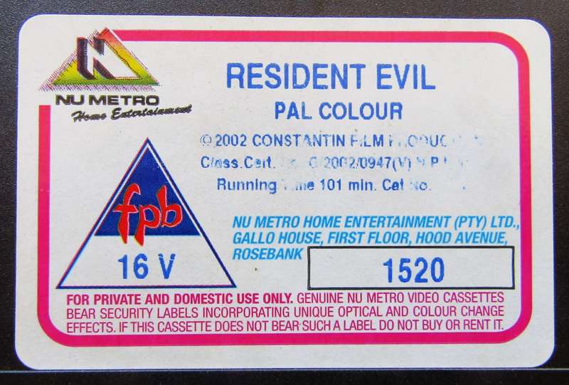 Resident Evil - Milla Jovovich - Movie VHS Tape (2002)