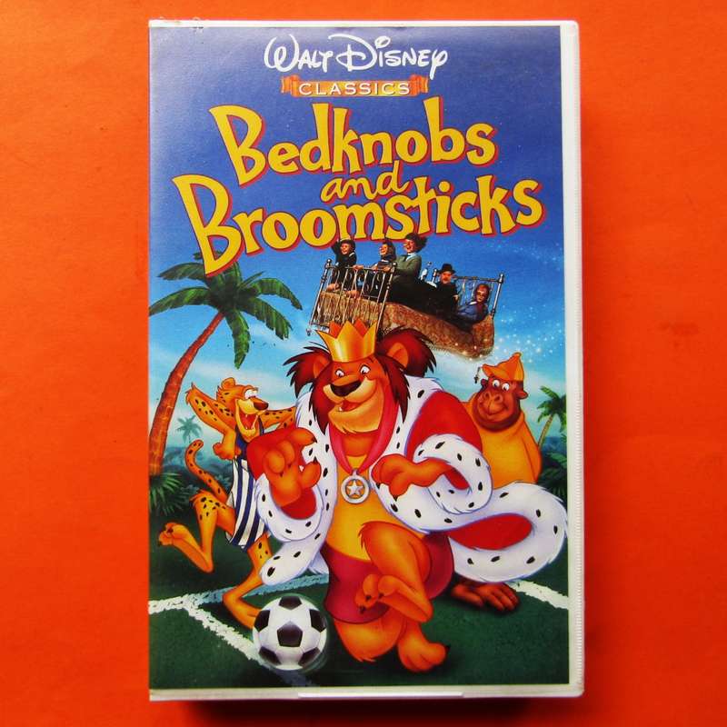 Bedknobs and Broomsticks - Walt Disney VHS Tape