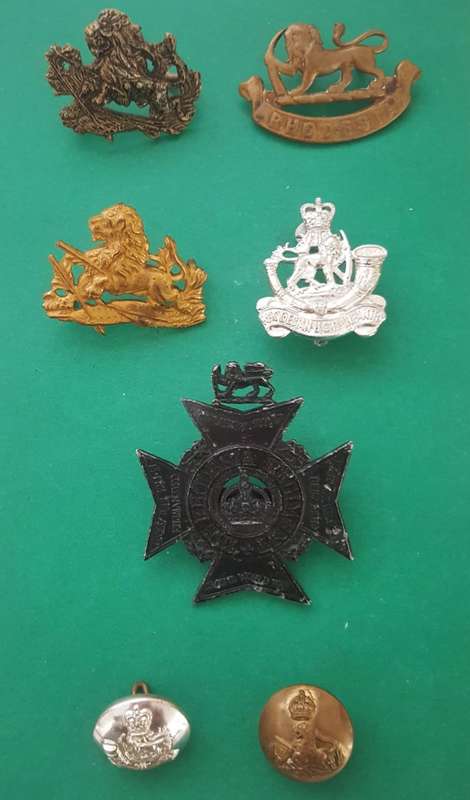 Lot of Rhodesia Badges and Buttons