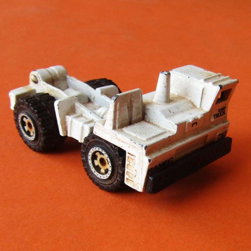 1989 Matchbox MBX Turf Hauler