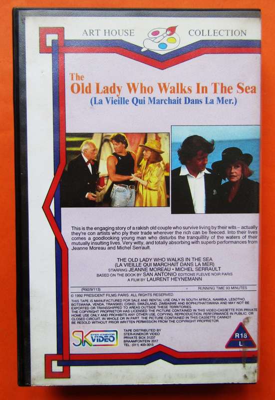 The Old Lady Who Walks in the Sea - Movie VHS Tape (1992)