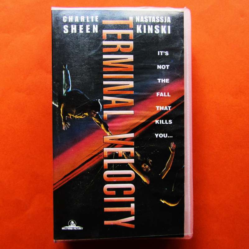 Terminal Velocity - Charlie Sheen - Movie VHS Tape (1994)