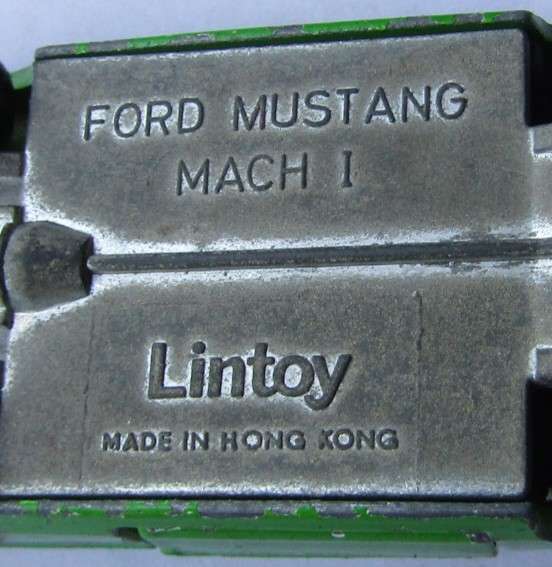 Old Lintoy Ford Mustang Mach 1 Car