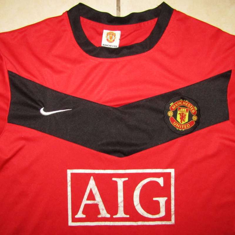 Old Manchester United Football Jersey - Small Size