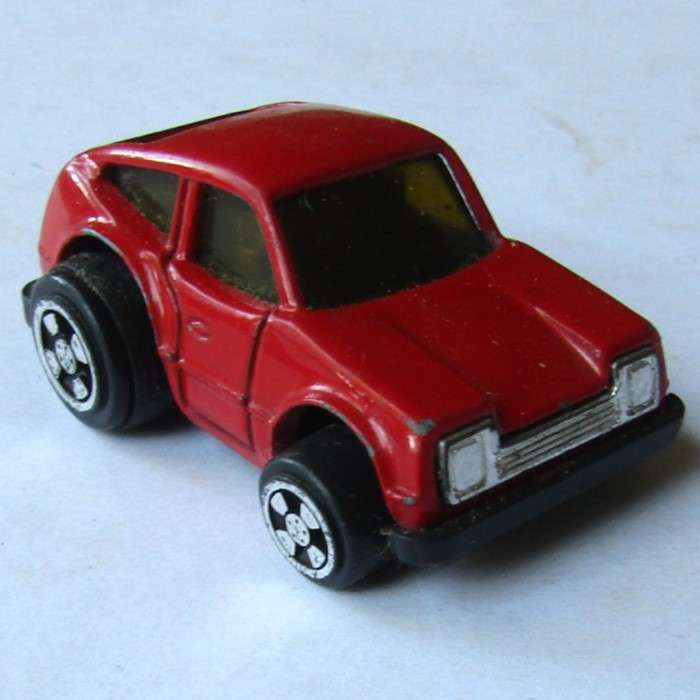 1977 Universal Product Lancia Gamma Car
