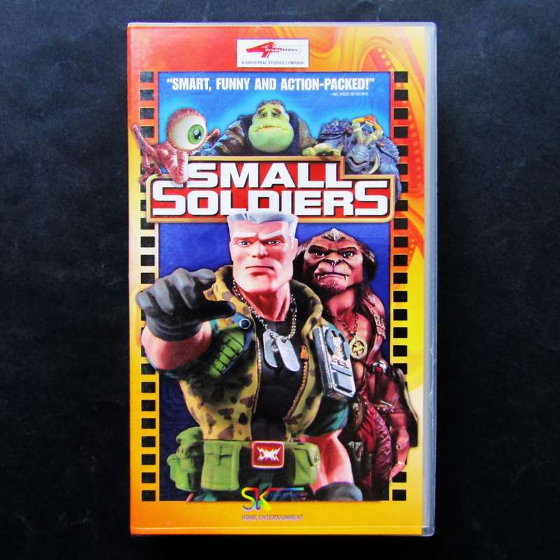 Small Soldiers - Movie VHS Tape (1999)