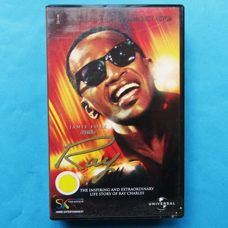 Ray - Jamie Foxx - Movie VHS Tape (2005)