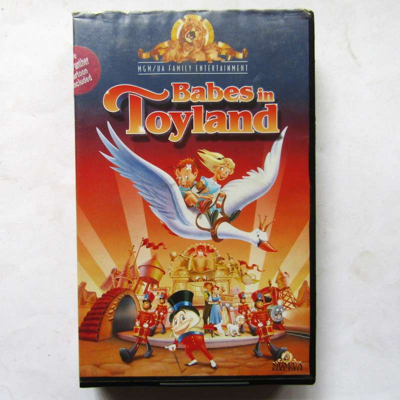 Babes in Toyland - Movie VHS Tape (1997)