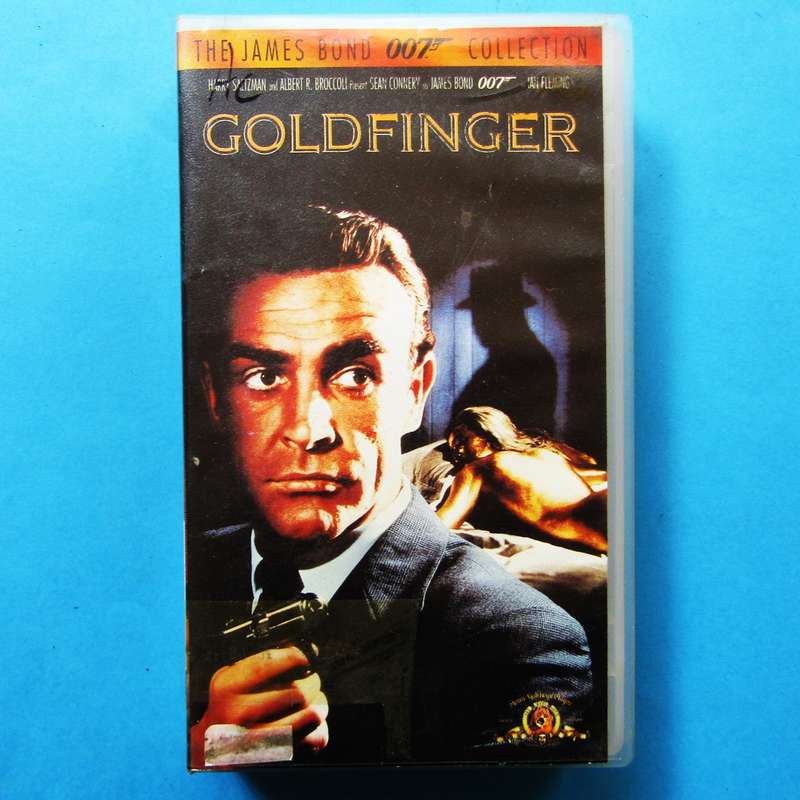Goldfinger - James Bond 007 - Movie VHS Tape (2000)