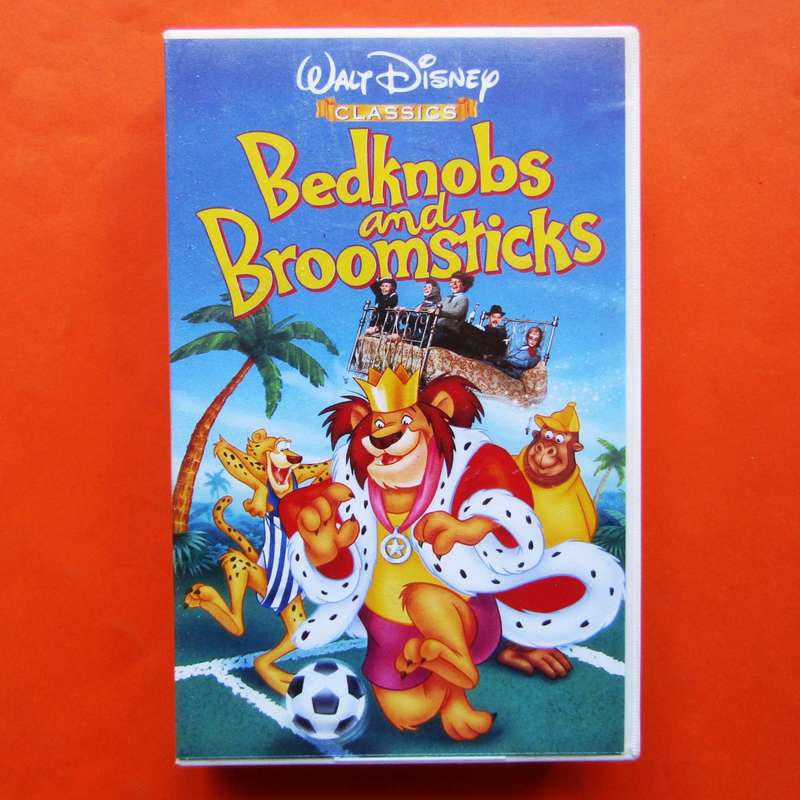 Bedknobs and Broomsticks - Walt Disney VHS Tape