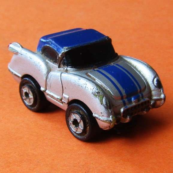 1989 Galoob Micro Machines - Chevy '55 Corvette Car
