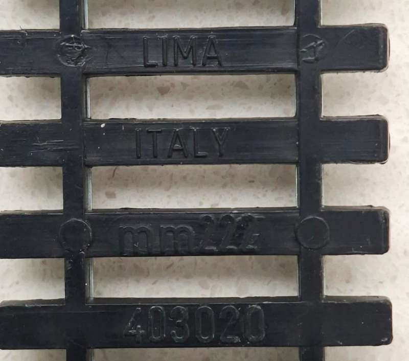 6 Lima Italy HO Scale 403020 Straight Tracks