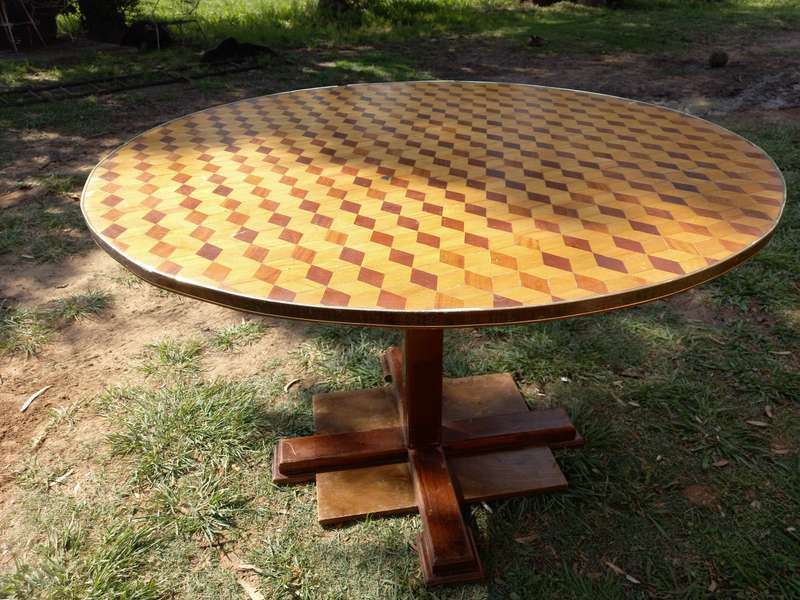 Vintage Round Dinning Table